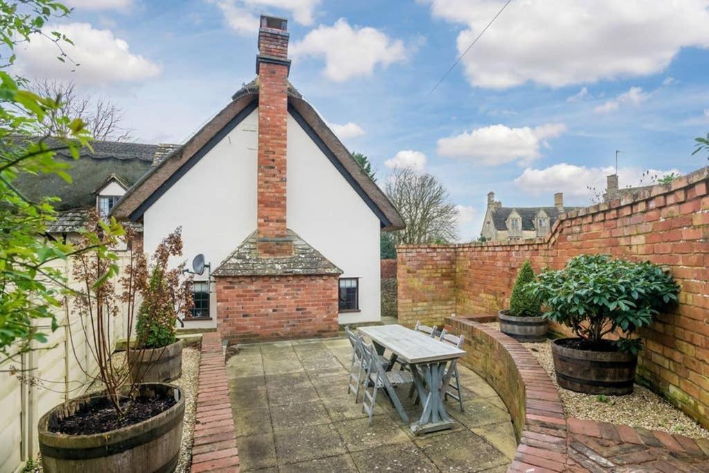Cotswold Thatched Cottage Mickleton  エクステリア 写真