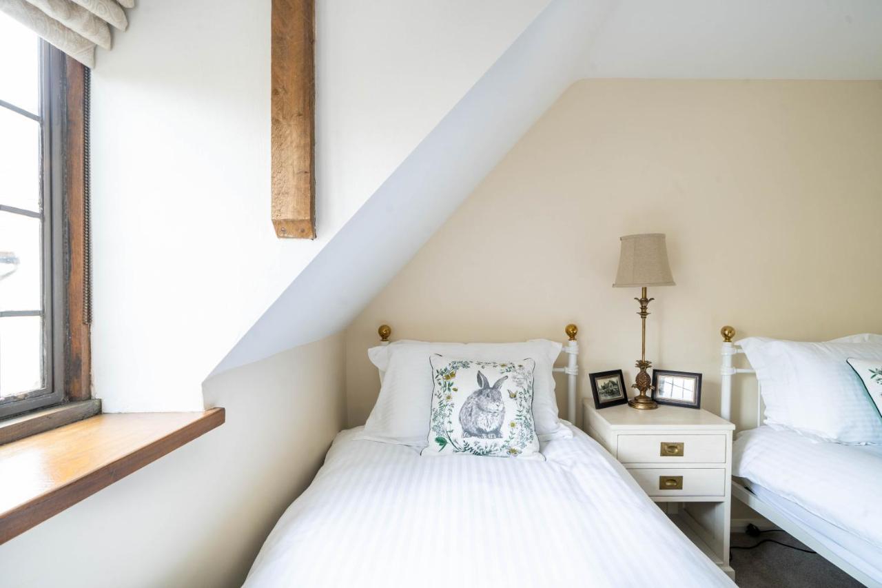 Cotswold Thatched Cottage Mickleton  エクステリア 写真
